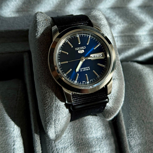 Seiko automatic blue dial - seiko,