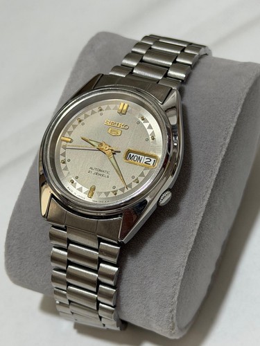 Vintage seiko automatic 21 - 5,