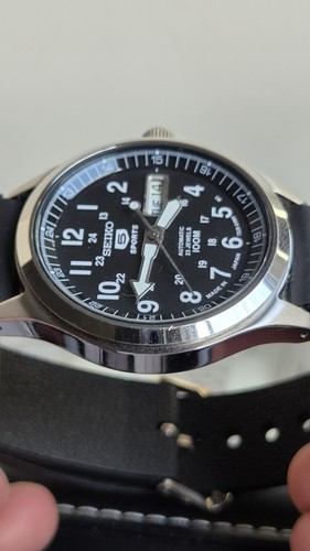 Seiko men sports - men's, automatic