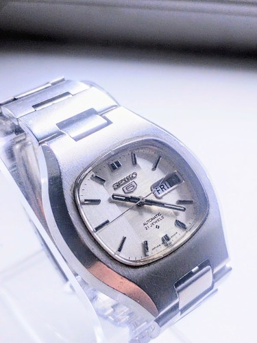 Vintage 1976 seiko - seiko, 5