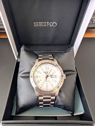 Seiko sports field watch - seiko, 5
