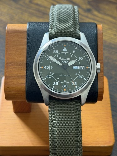 Seiko automatic green - 5, dial