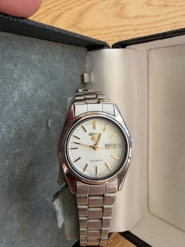 Vintage 1998 seiko automatic - vintage,