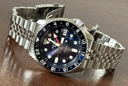 Seiko sports sbsc003 gmt - seiko,