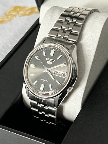 Seiko 7009 5130 black dial - 7009,