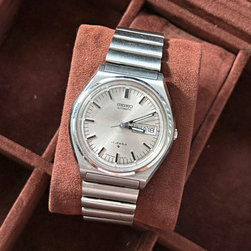 Seiko automatic 17j day date - seiko,
