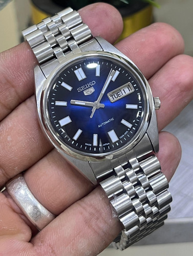 Seiko automatic blue dial - blue,
