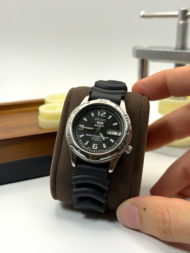 Seiko sports automatic 7s36 - sports,