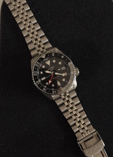 Seiko gmt men - men's, black/grey